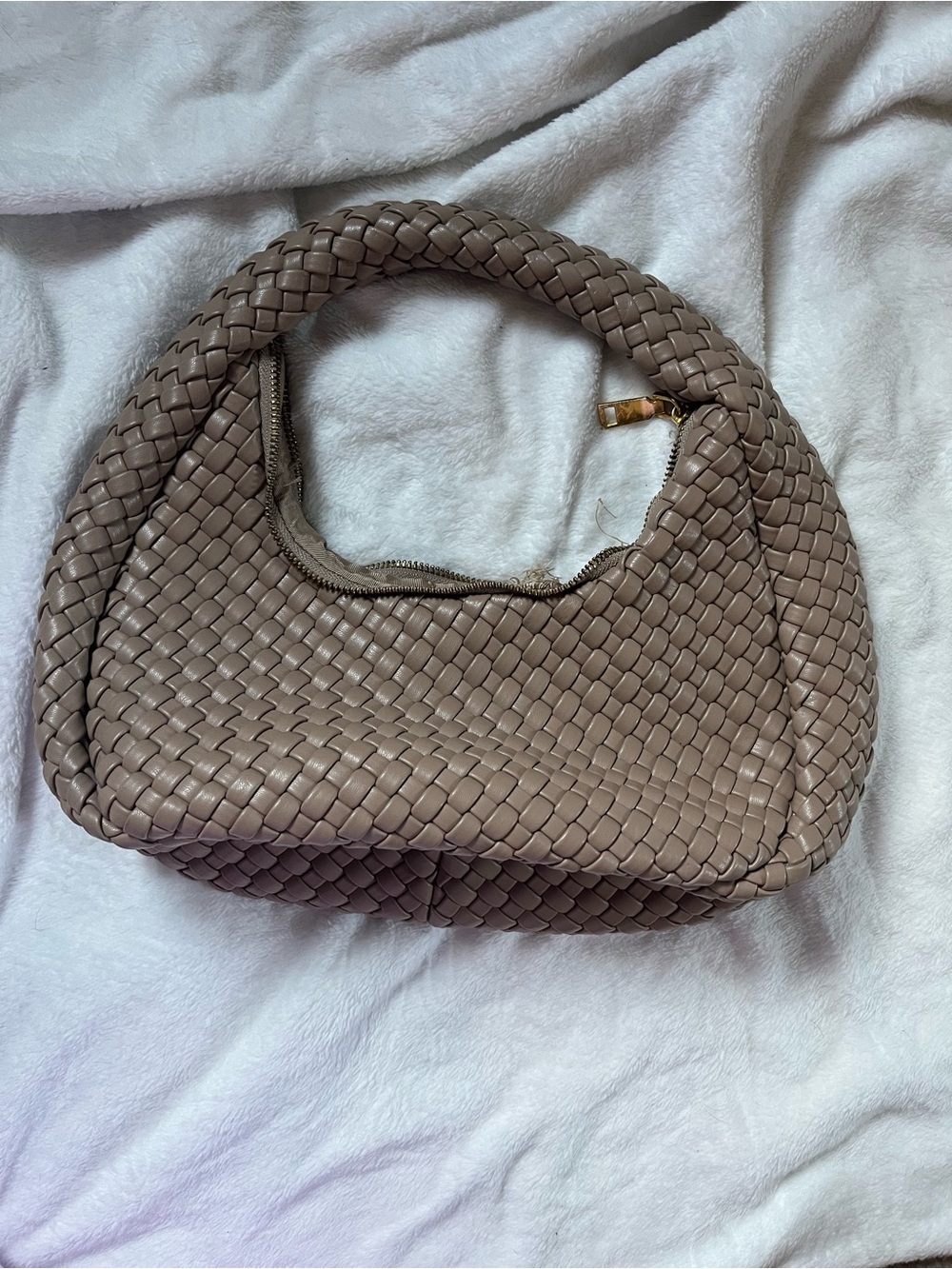 Melie Bianco Woven Shoulder Bag in Taupe